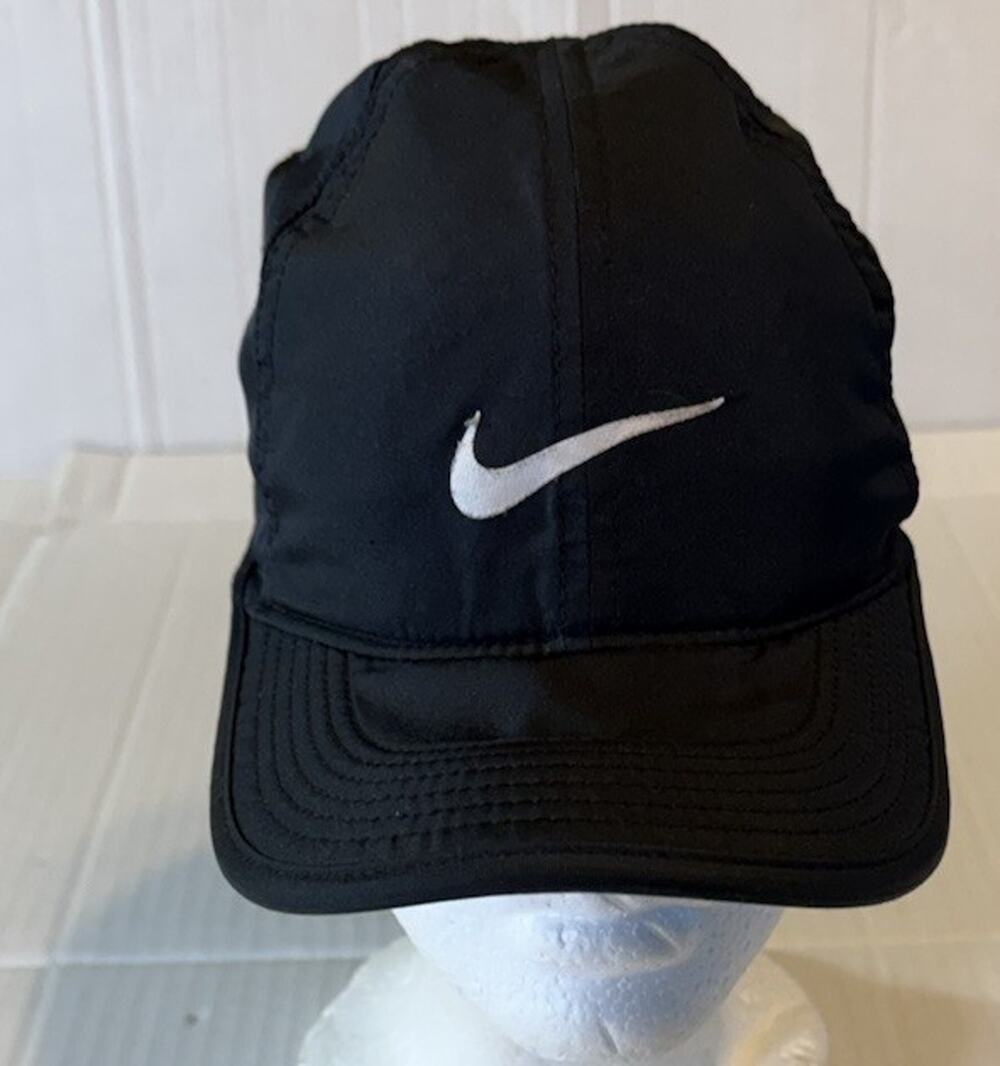 Nike Featherlight Dri-FIT Women's Black Cap